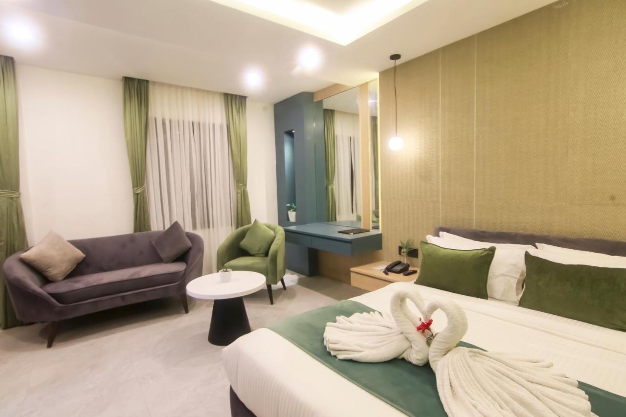 Hotel Aikawa Sauraha Kültér fotó