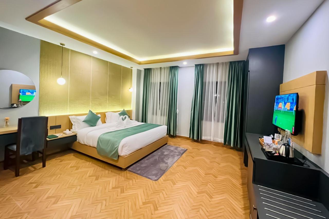 Hotel Aikawa Sauraha Kültér fotó