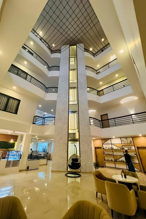 Hotel Aikawa Sauraha Kültér fotó